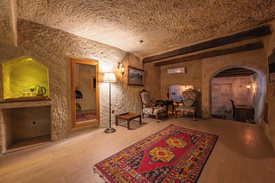 LED TV, heated floors