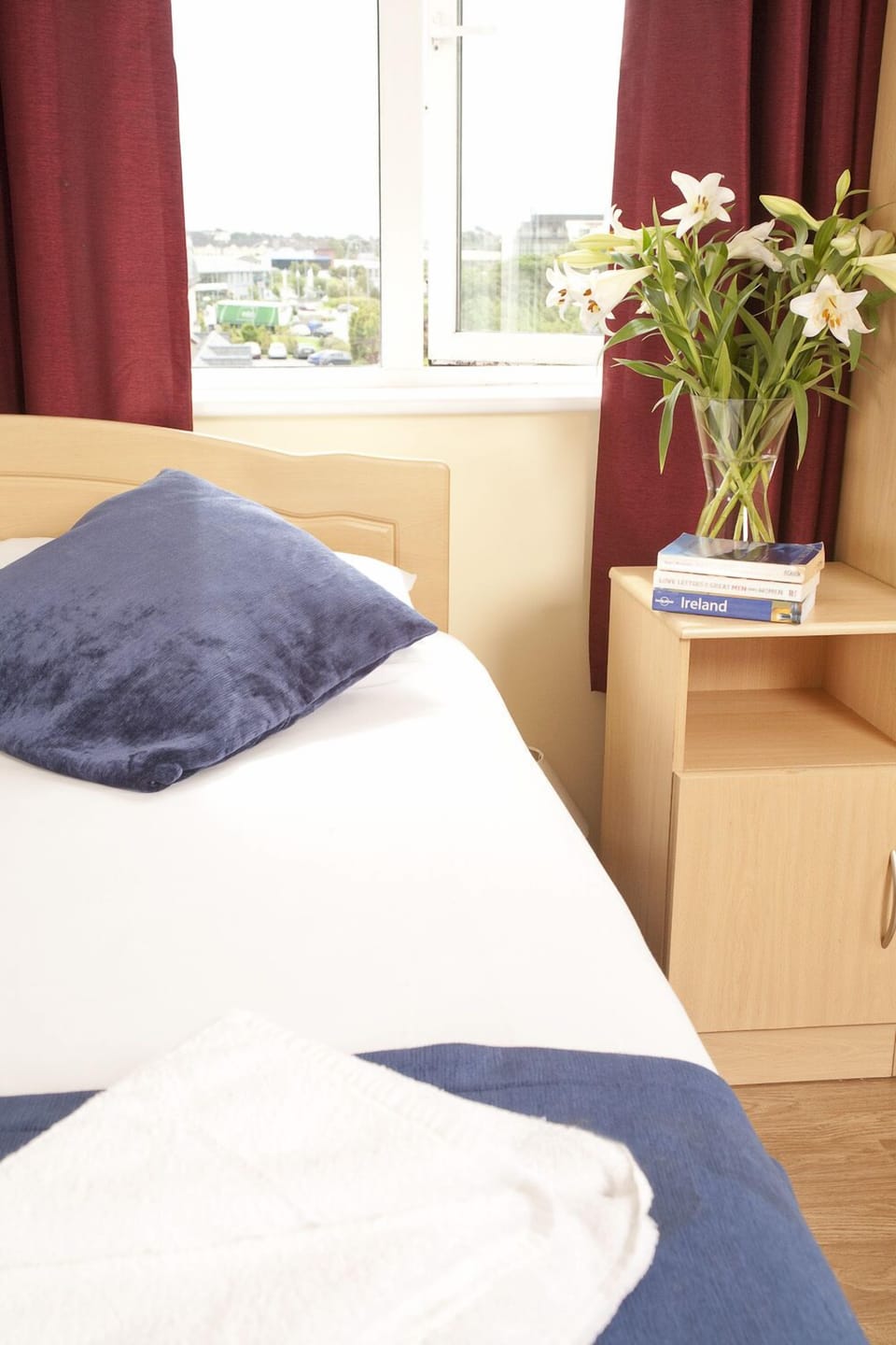 Standard Apartment | Individually decorated, desk, iron/ironing board, free WiFi