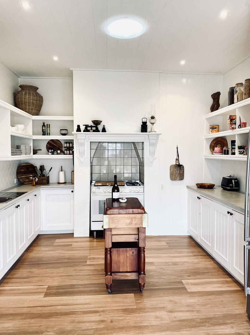 Cottage | Private kitchen | Espresso maker, coffee/tea maker, electric kettle, toaster