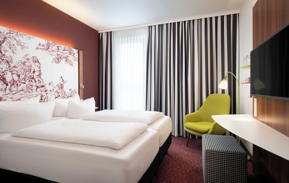 Deluxe Twin Doppelzimmer | In-room safe, desk, soundproofing, iron/ironing board