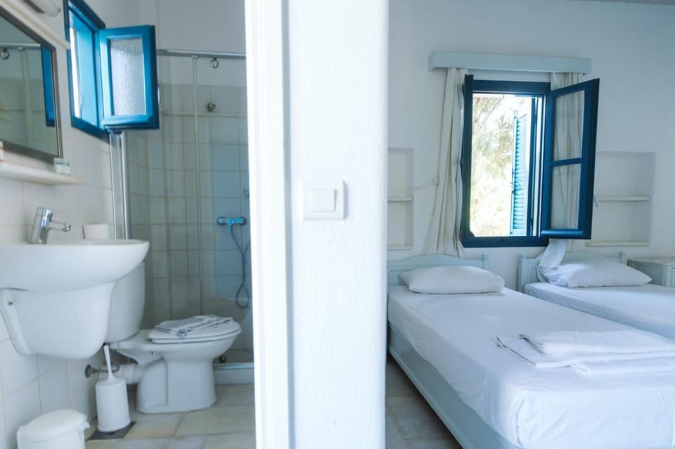 In-room safe, free cribs/infant beds, free WiFi, bed sheets