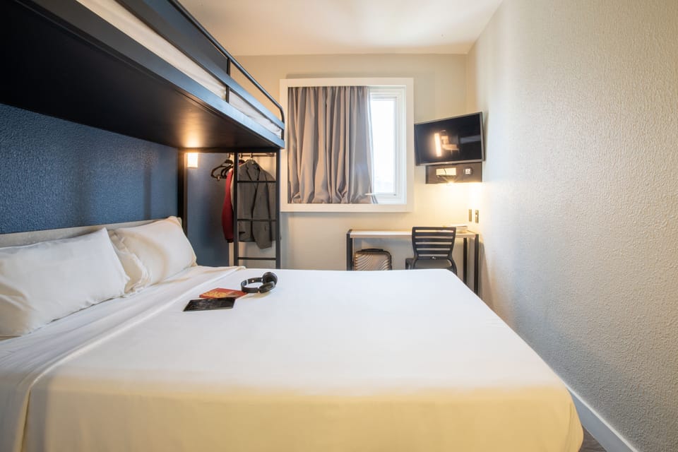 Superior Triple Room: 1 double bed + 01 single bunk bed | 1 bedroom, desk, blackout drapes, free WiFi