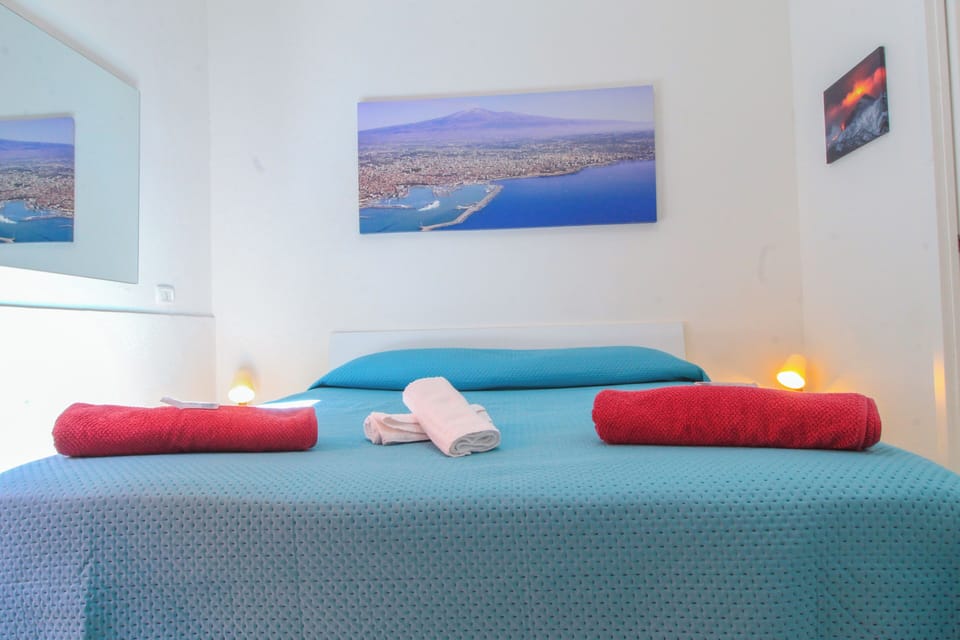 Double Room, 1 Bedroom, Private Bathroom | Desk, free WiFi