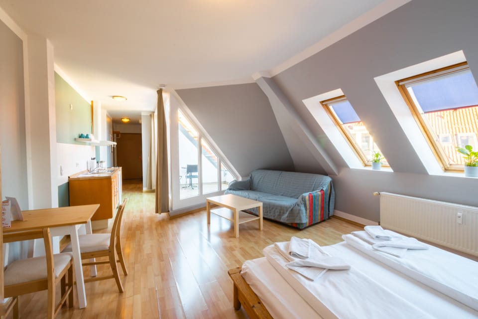 Double Room Apartment | Soundproofing, free WiFi, bed sheets