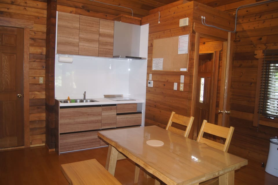 BROWNIE cottage | Living area | Flat-screen TV