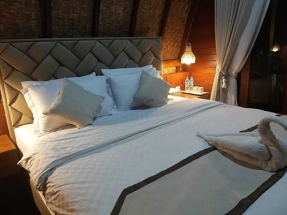 Bungalow | 1 bedroom, desk, bed sheets