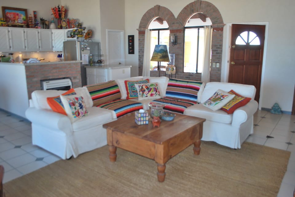 House, 4 Bedrooms | Living area | Flat-screen TV