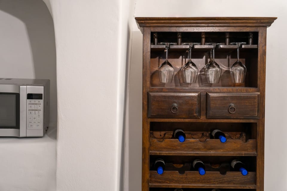 Classic Suite, Sea View (Cave) | Private kitchen | Fridge