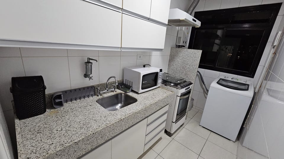 Standard Apartment, 1 Bedroom | Private kitchen | Fridge, microwave, oven, stovetop