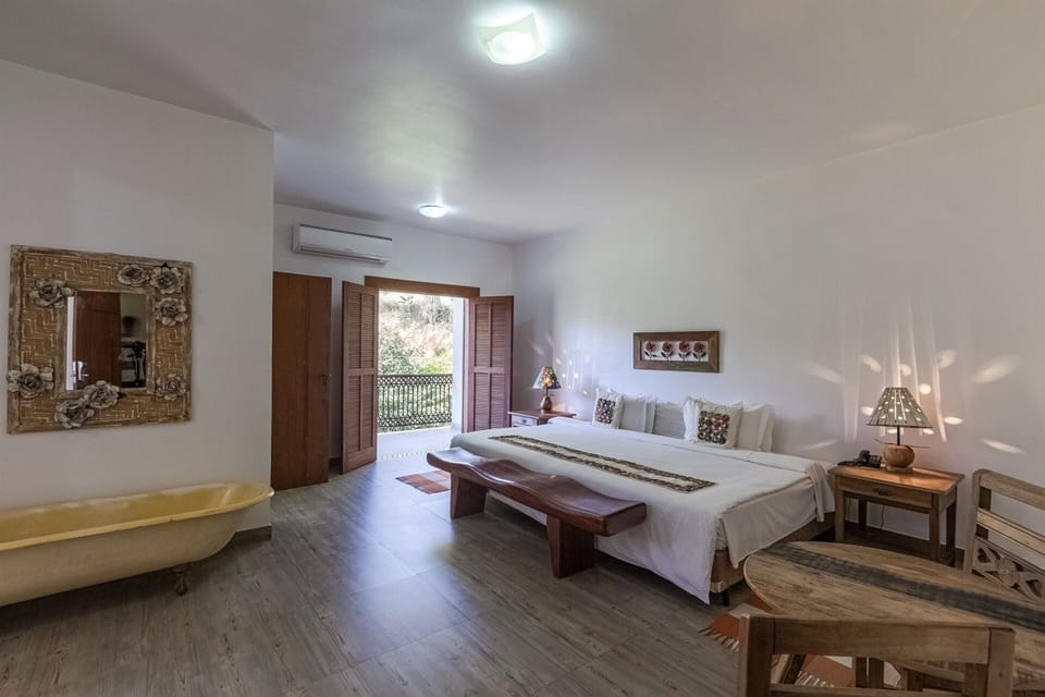 Royal Suite | 1 bedroom, minibar, free WiFi, bed sheets
