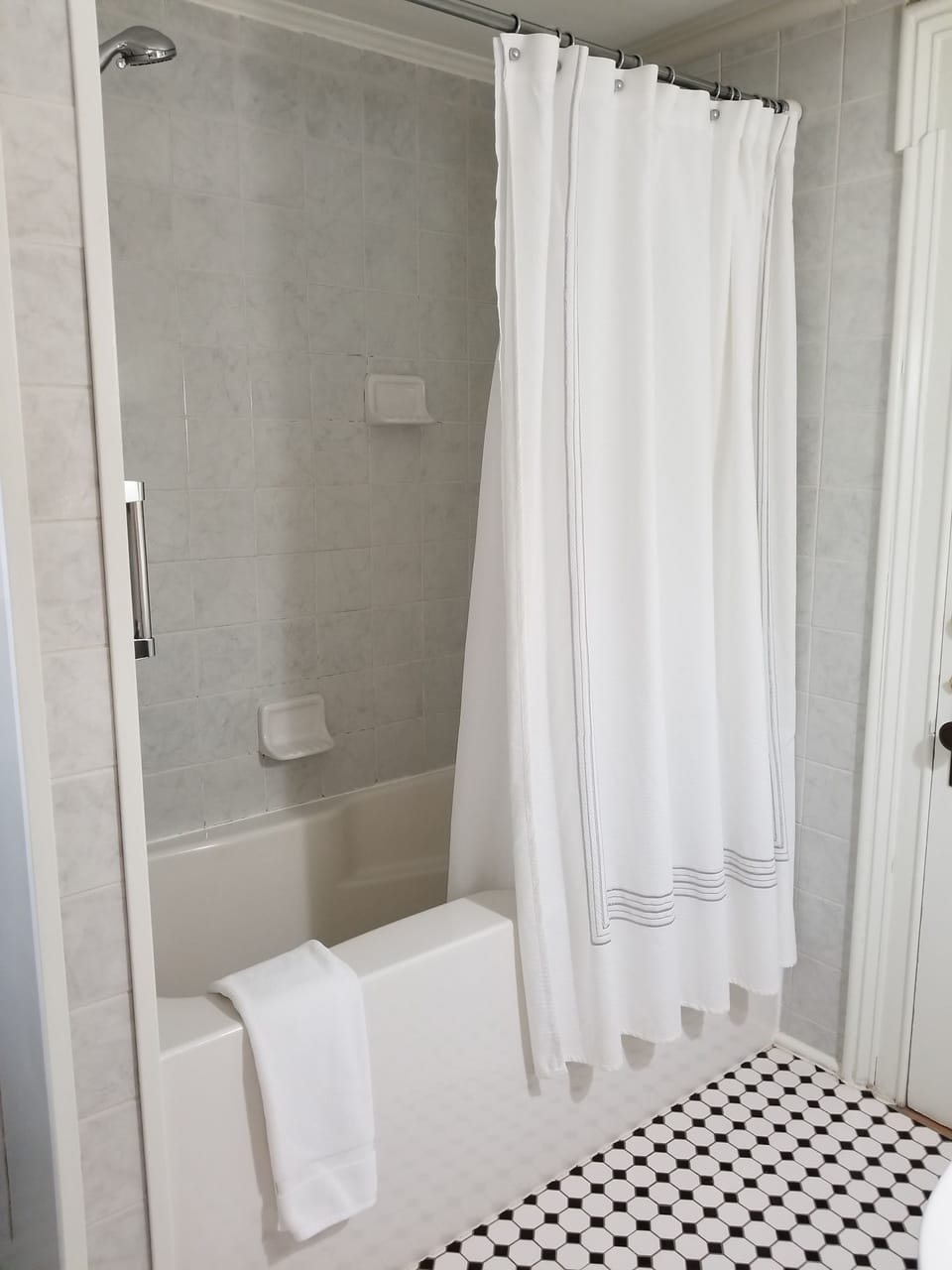 Superior Double Room, 1 King Bed, Private Bathroom (The Downeaster) | Deep soaking bathtub