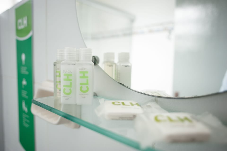 Superior Triple Room | Bathroom | Shower, free toiletries, towels