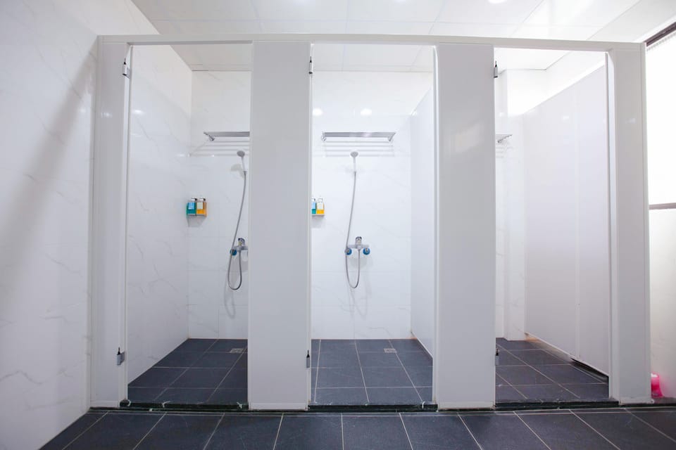 Bathroom shower