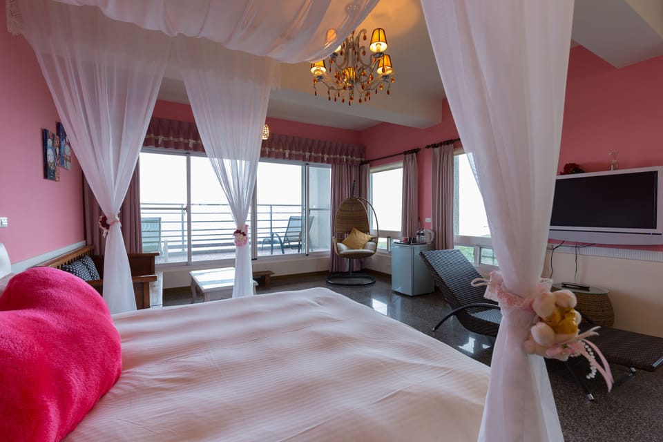 Deluxe Double Room | Premium bedding, desk, blackout drapes, soundproofing