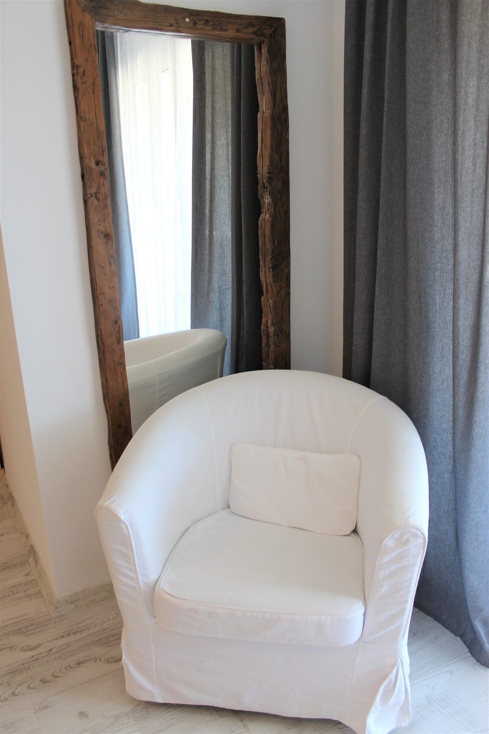 Junior Room | Minibar, soundproofing, iron/ironing board, free WiFi