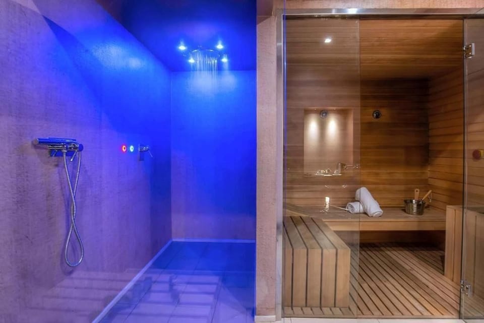 Relax Room & SPA, basement floor | Premium bedding, laptop workspace, soundproofing, iron/ironing board