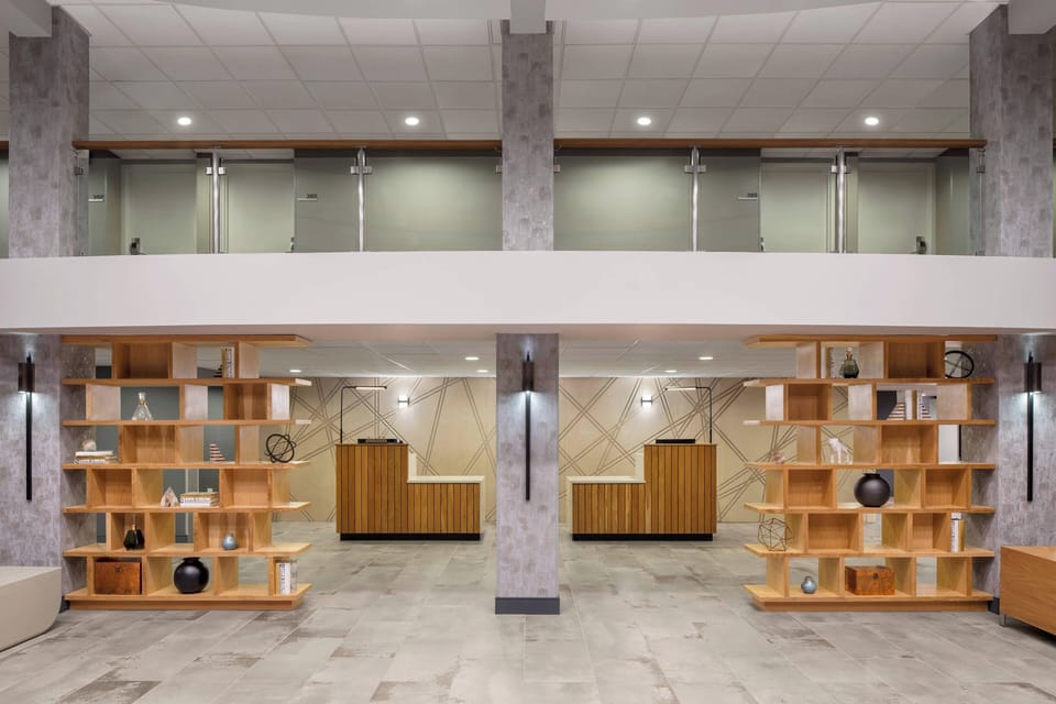 Delta Hotels by Marriott Green Bay Hotel in Ashwaubenon