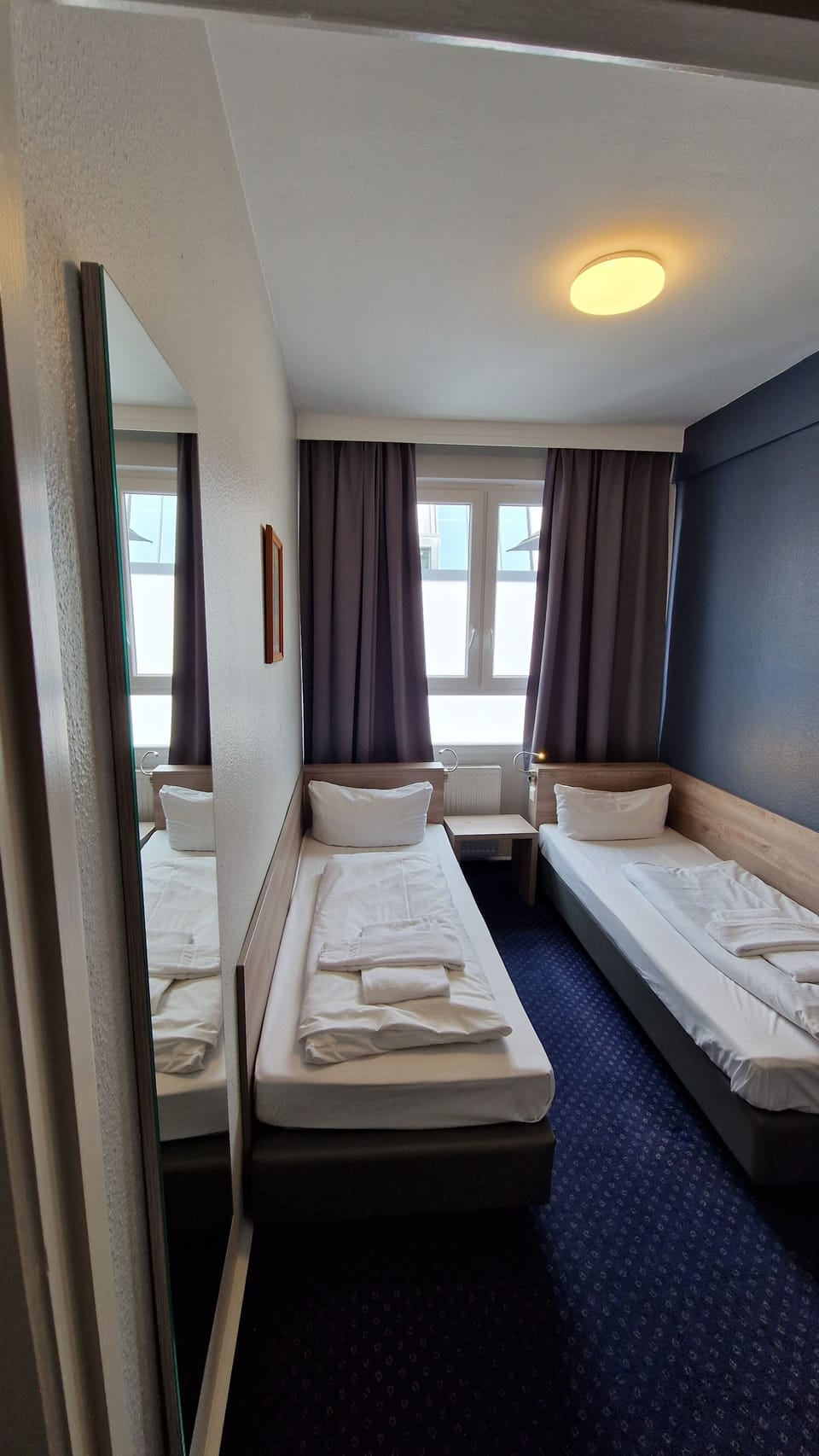 Double Room | Hypo-allergenic bedding, individually furnished, desk, laptop workspace