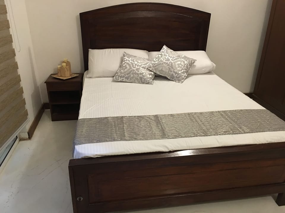 Standard Double Room, Non Smoking, Private Bathroom | Desk, iron/ironing board, free rollaway beds, free WiFi