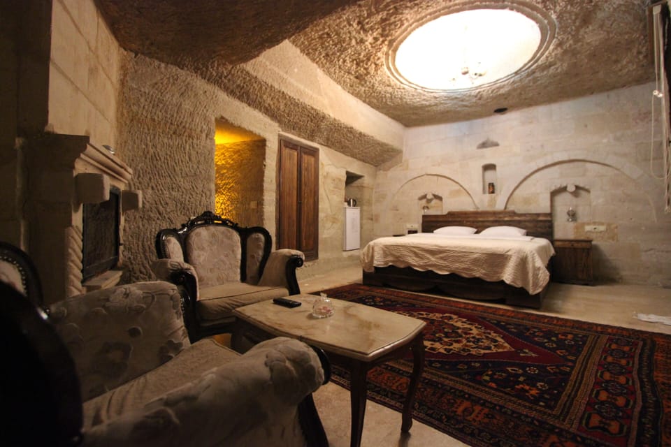 Deluxe Suite | Minibar, desk, laptop workspace, free WiFi