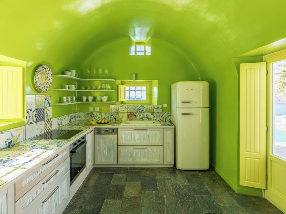 Fridge, coffee/tea maker, electric kettle, toaster