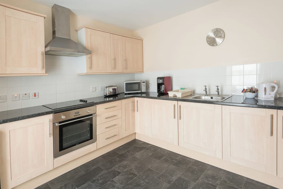 Basic House | Private kitchen | Coffee/tea maker, electric kettle