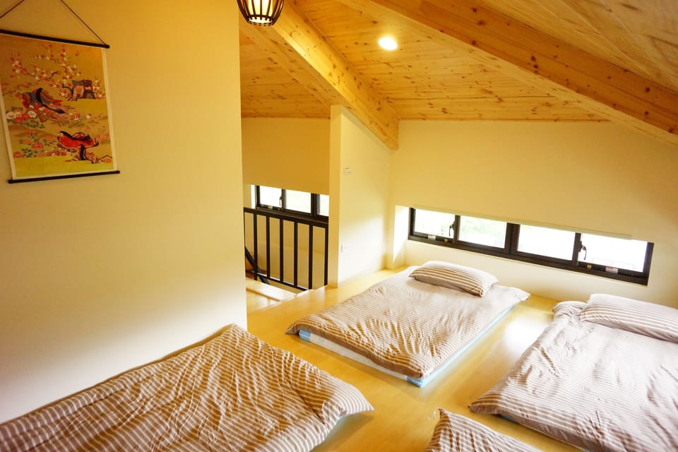 Family Room | Free WiFi, bed sheets