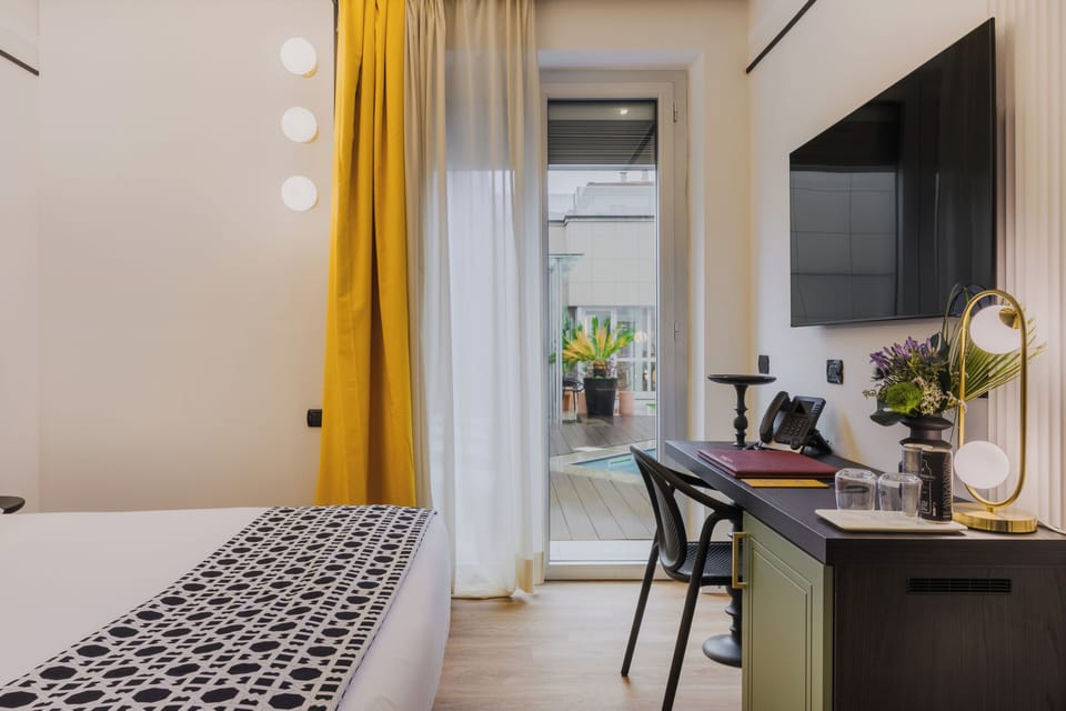 Premium Double Room | Premium bedding, down comforters, minibar, in-room safe
