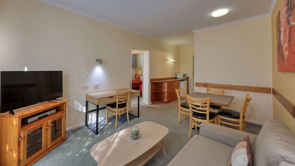 Suite, Multiple Beds, Non Smoking | Premium bedding, minibar, iron/ironing board, rollaway beds