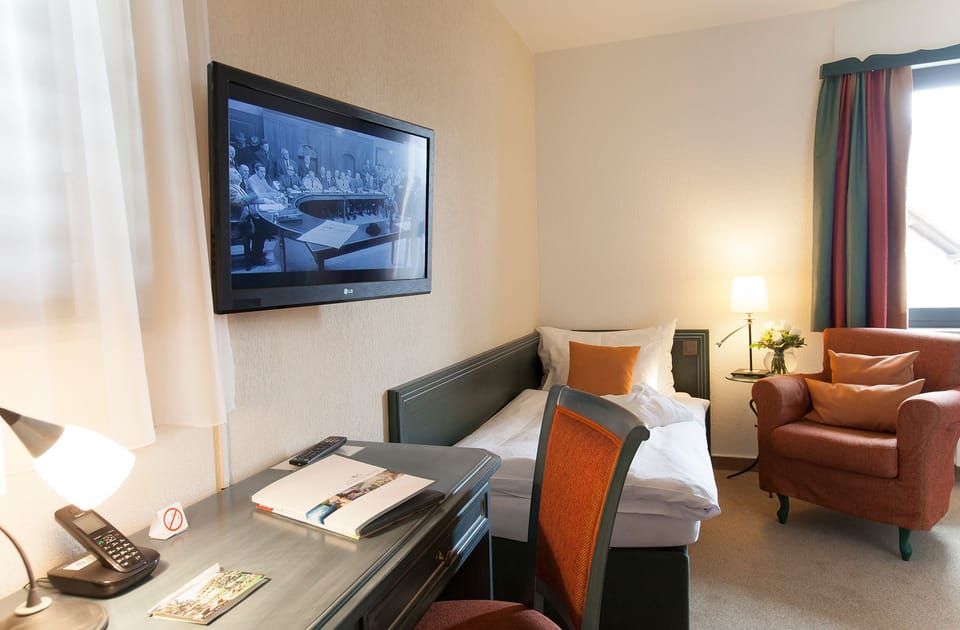 Standard Single Room | Hypo-allergenic bedding, down comforters, minibar, in-room safe