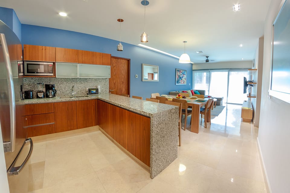 Deluxe Triple Room, 3 Bedrooms, Private Pool | Private kitchen | Full-size fridge, microwave, oven, stovetop