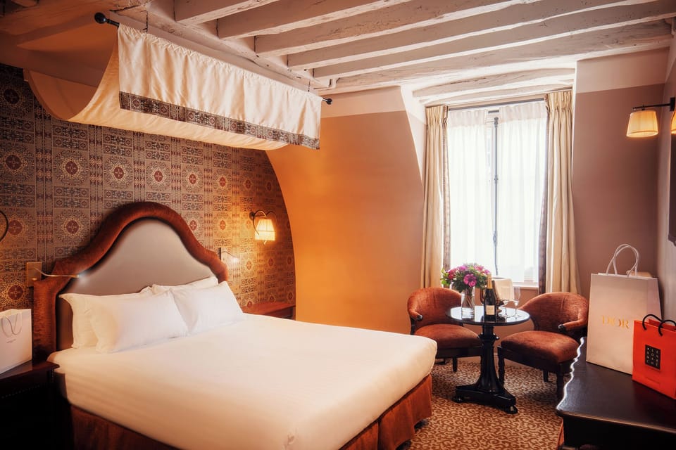 Premium bedding, minibar, in-room safe, desk