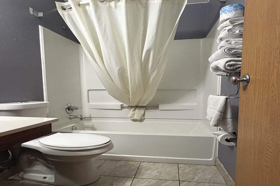 Free toiletries, towels