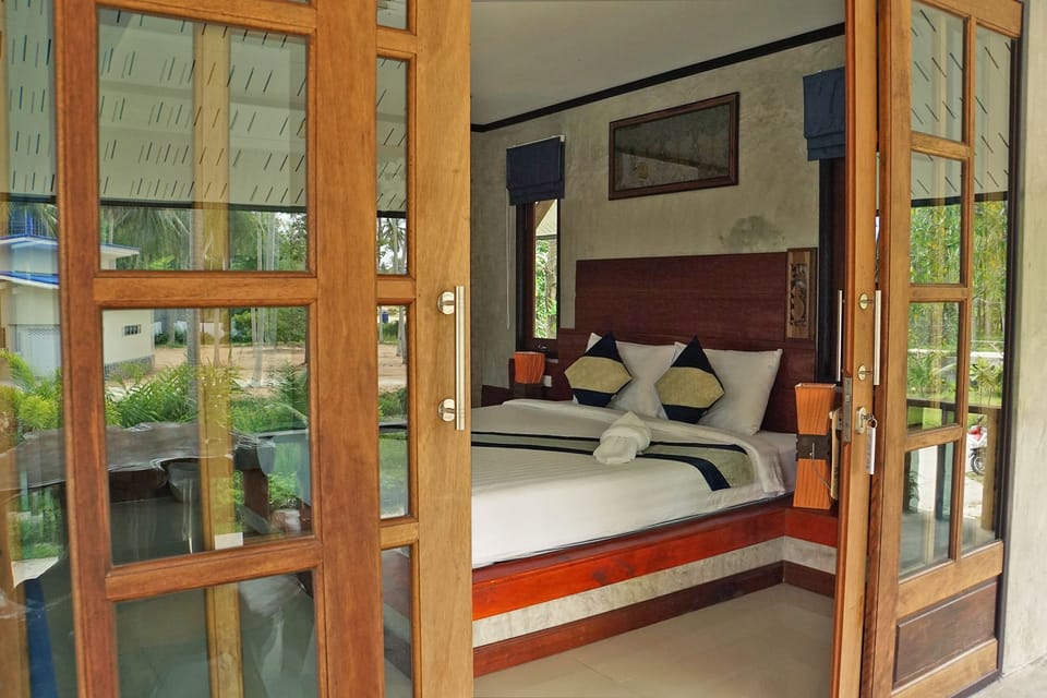 Minibar, in-room safe, free WiFi, bed sheets