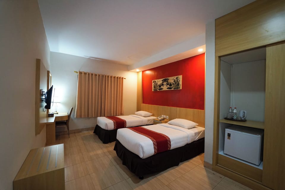 Superior Twin Room | Desk, free WiFi, bed sheets