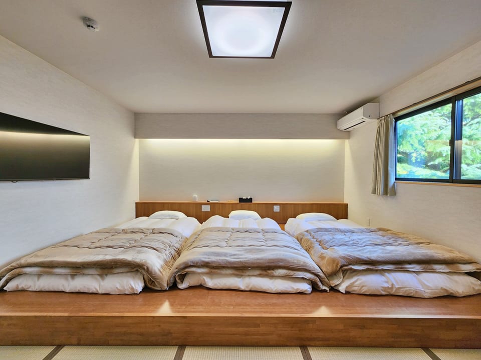 Twin Room, Non Smoking (Hourai) | In-room safe, WiFi (free)
