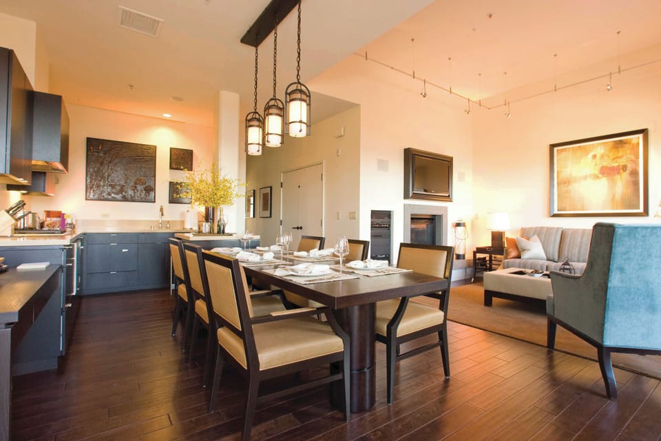 Room, 1 Bedroom, Roll-in Shower, Bay View | Living area | 42-inch flat-screen TV with satellite channels, TV, fireplace