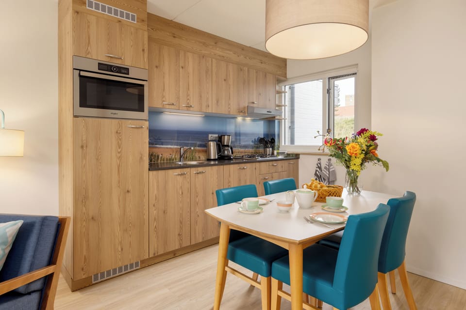 Deluxe Cottage, 1 Queen Bed (VIP) | Private kitchen | Fridge, microwave, stovetop, dishwasher