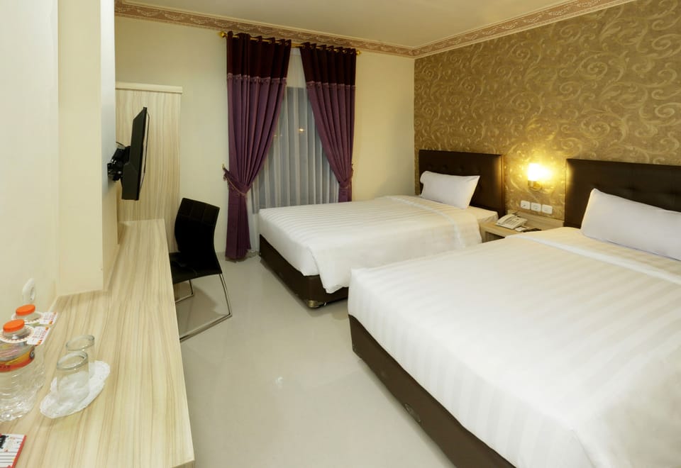 Superior Twin Room | Desk, free WiFi