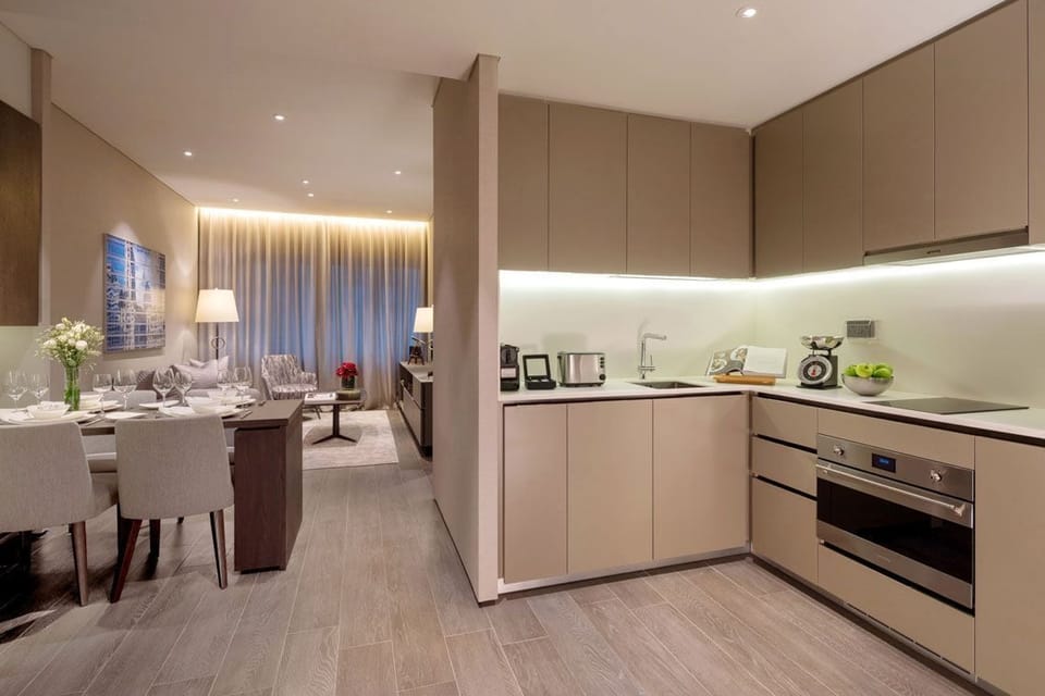 Executive Apartment, 1 Bedroom | Private kitchenette | Coffee/tea maker, fridge, microwave, electric kettle
