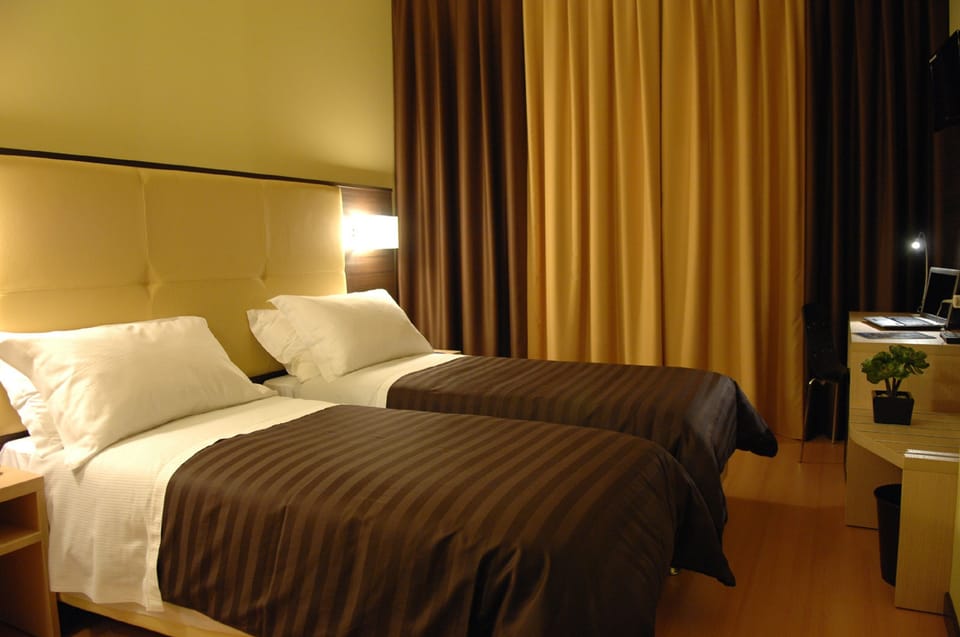 Comfort Double Room, 1 Bedroom | Premium bedding, minibar, in-room safe, desk