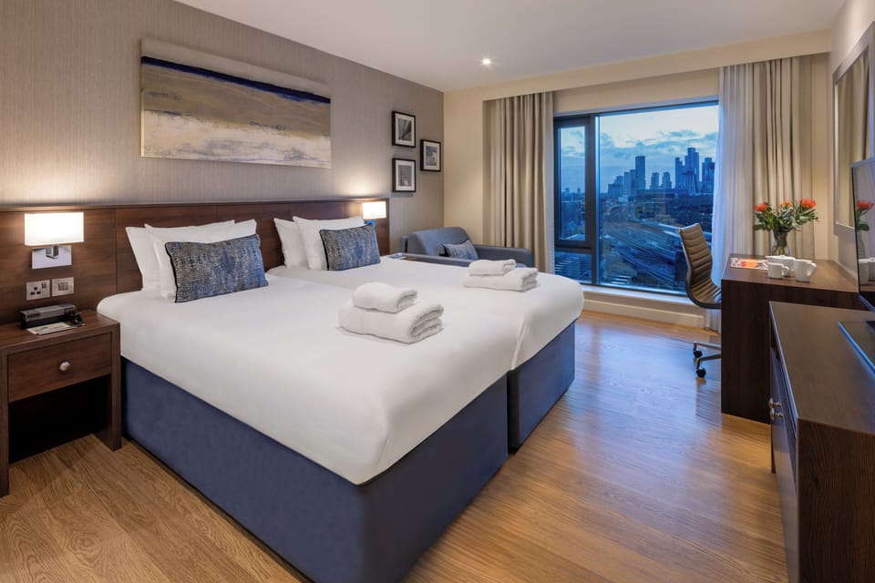 Premium Studio, 2 Twin Beds | 1 bedroom, premium bedding, in-room safe, desk