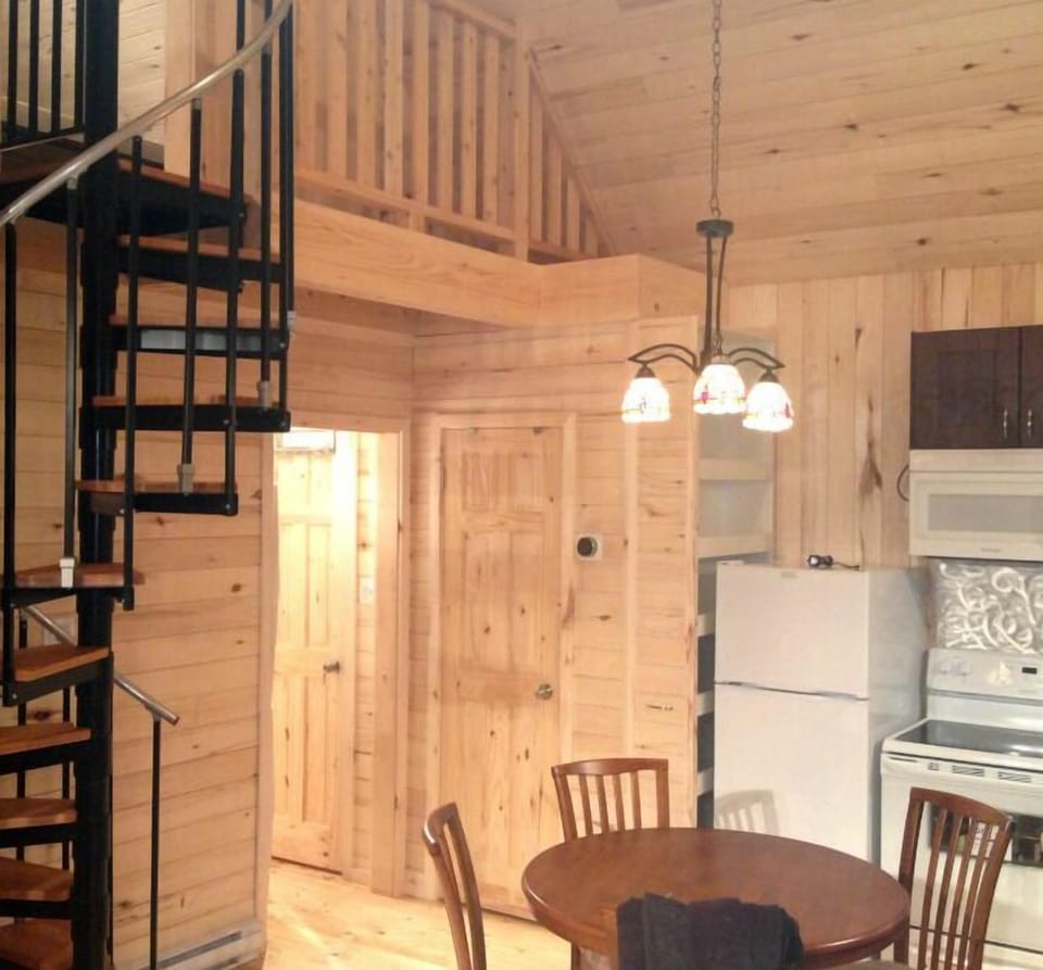 Standard Chalet, 2 Bedrooms, Bay View (L'Églantier) | Private kitchen | Full-size fridge, microwave, oven, coffee/tea maker