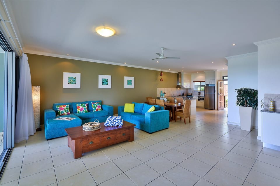 2 Bedroom Apartment 5  | Living area | Flat-screen TV, DVD player