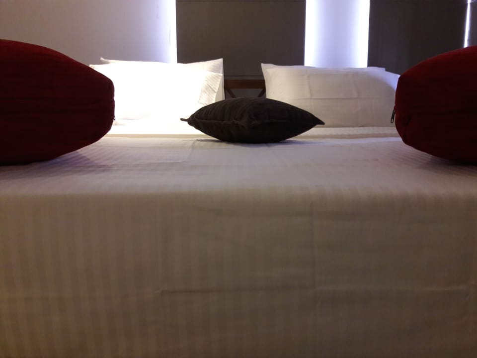 Deluxe Double or Twin Room, Non Smoking, Courtyard View | Free WiFi