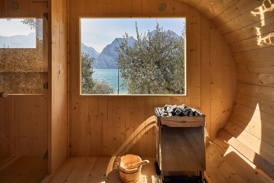 Sauna, hot tub, massages