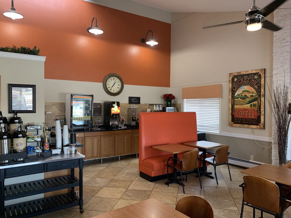 Free daily buffet breakfast