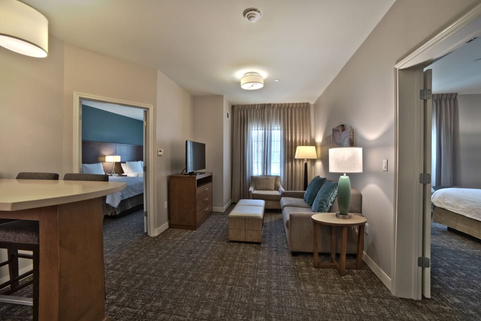 Desk, WiFi (free), bed sheets