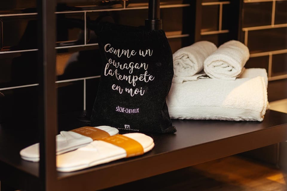 STUDIO DOUBLE NEW GENERATION | Bathroom | Free toiletries, hair dryer, towels, soap