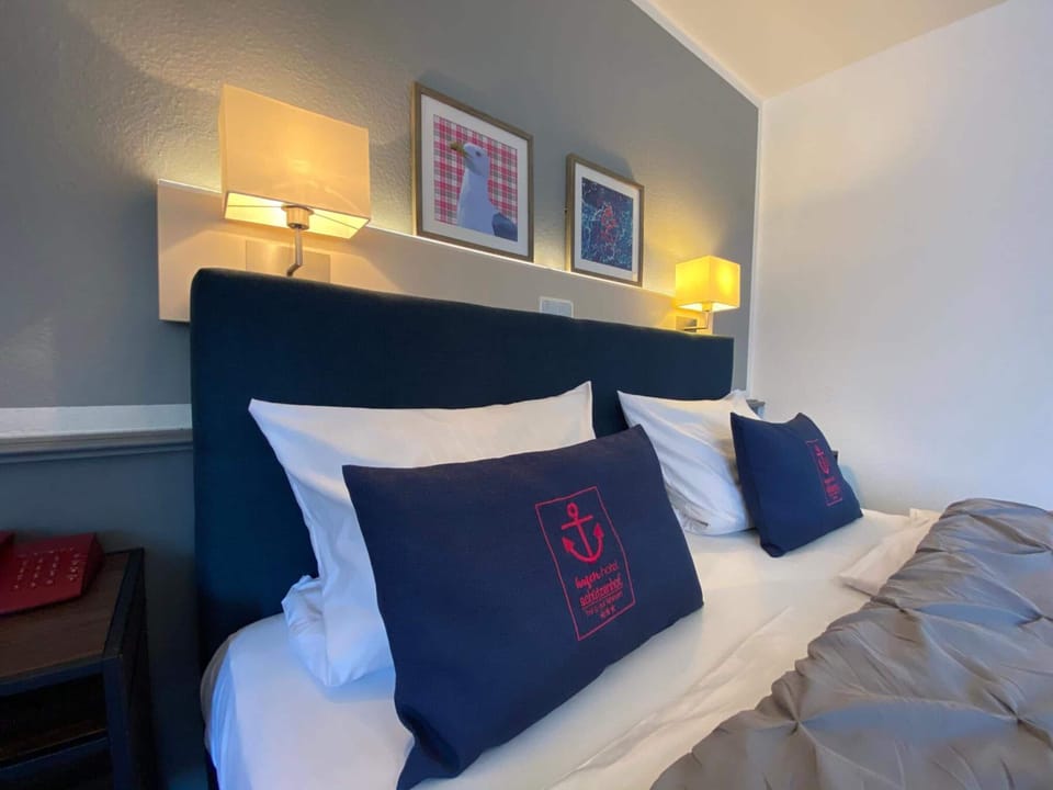 Desk, iron/ironing board (on request), rollaway beds (surcharge)